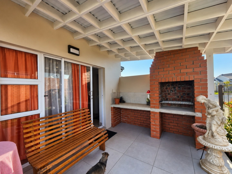 3 Bedroom Property for Sale in Dormehls Drift Western Cape